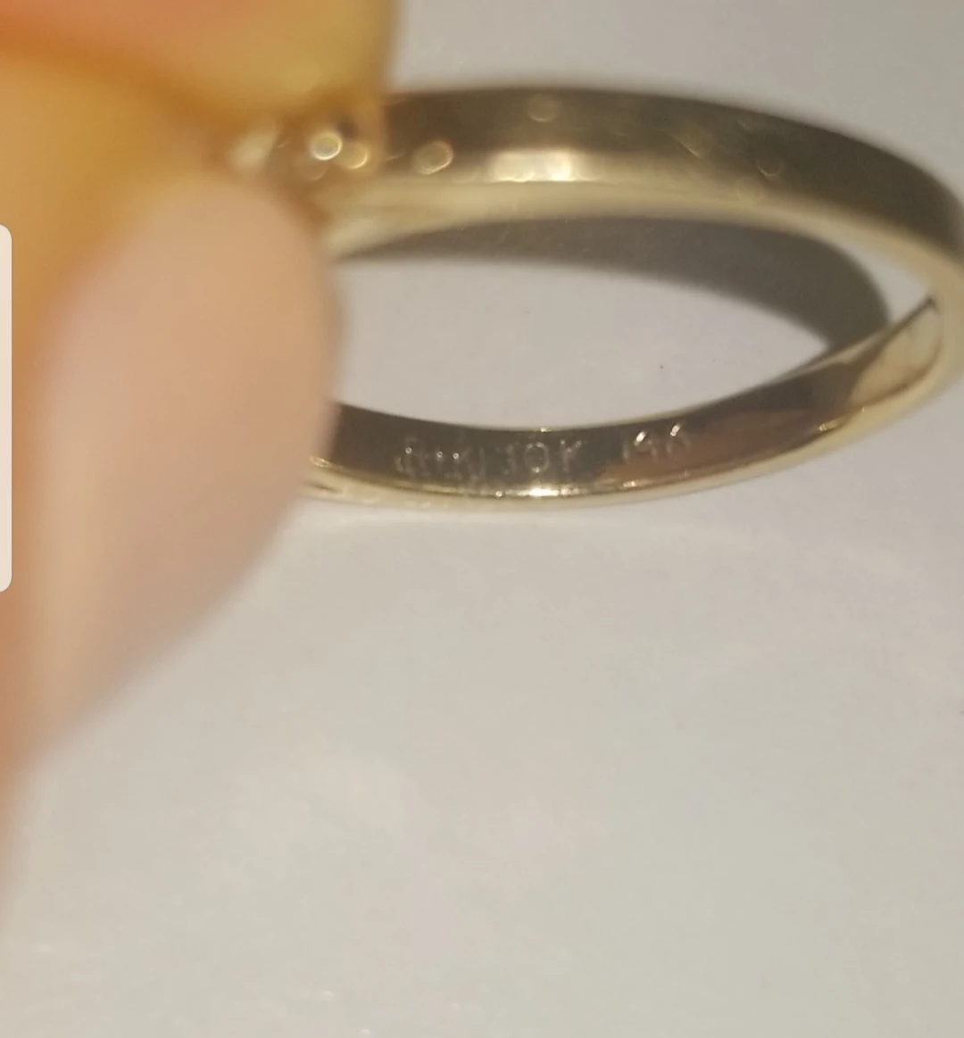 90s 8 Diamond and Marquise Ruby 10K Gold Ring - Vintage image indicator(10)