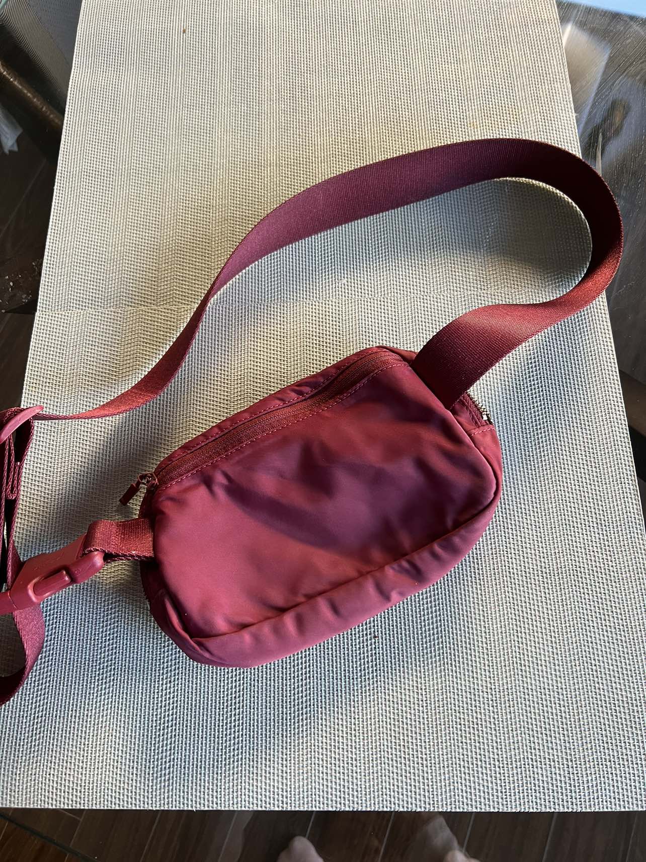 Lululemon belt bag image indicator(2)