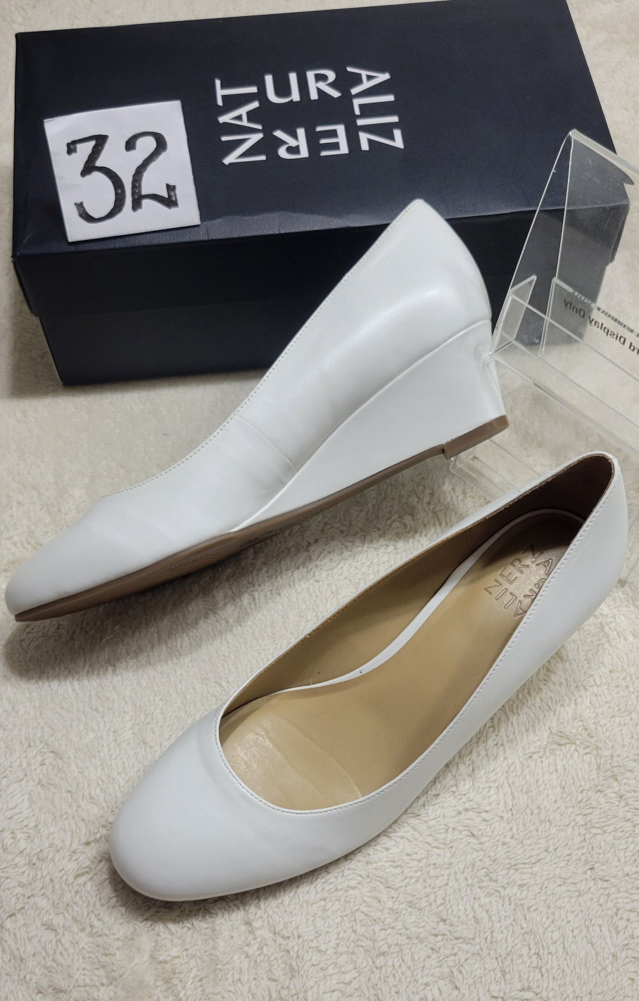 Naturalizer Women's Comfortable Shoes image indicator(9)