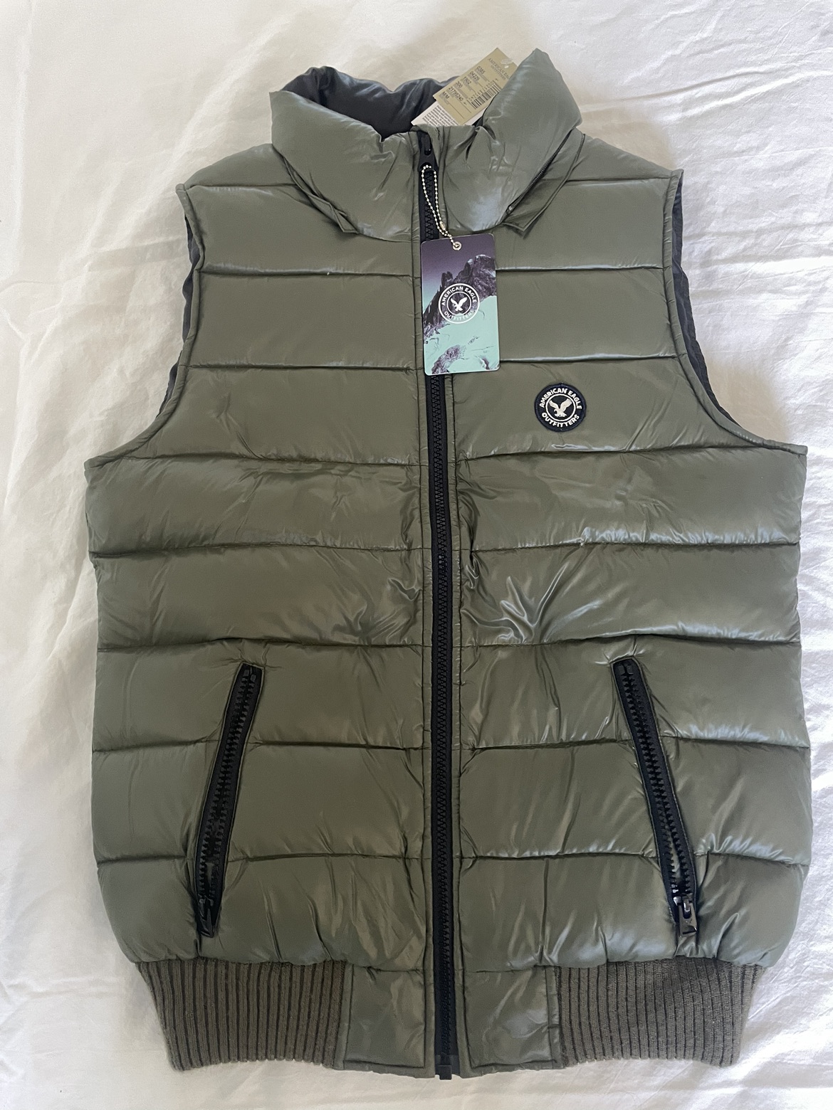 NWT American Eagle Vest thumbnail
