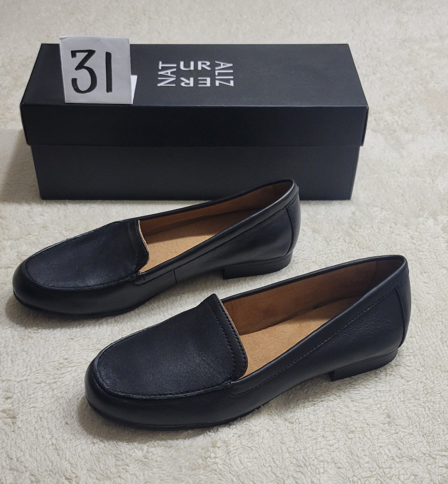 Naturalizer Women's Comfortable Shoes image indicator(8)