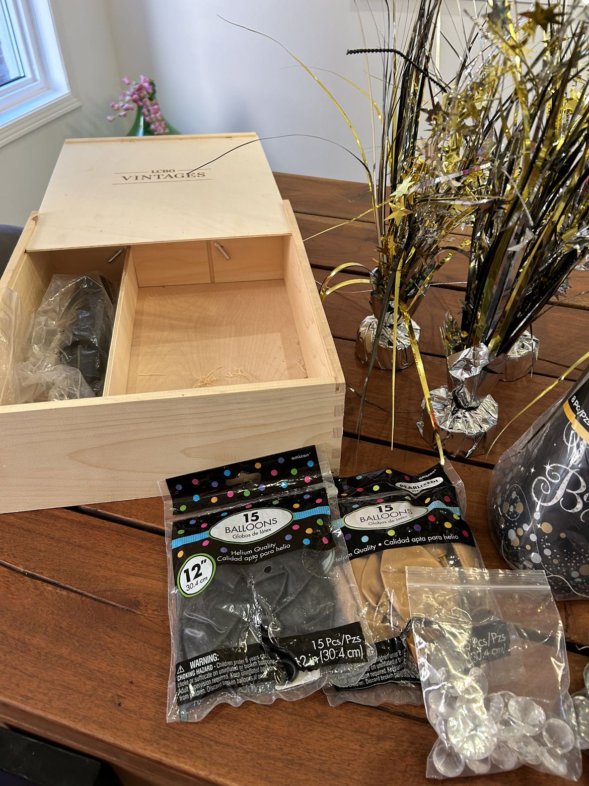 Gold and Black Party Supplies! image indicator(2)