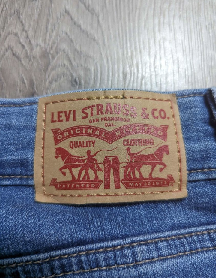 Women's Levi 721 Jeans - Size 28 - photo 3