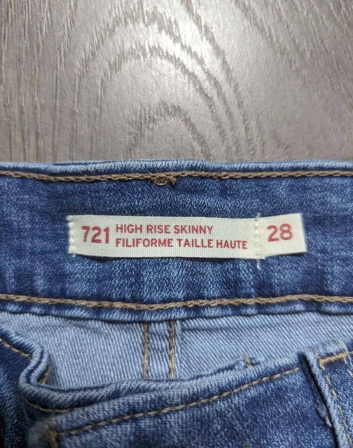 Women's Levi 721 Jeans - Size 28 - photo 4