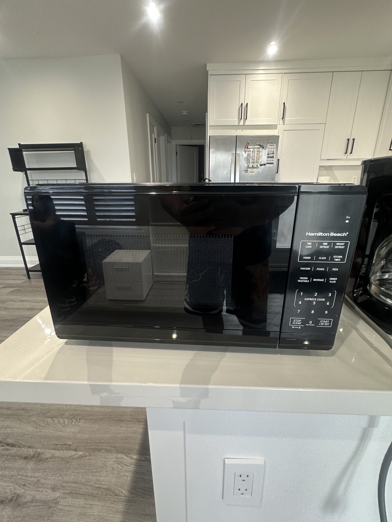 8” Hamilton Beach Microwave