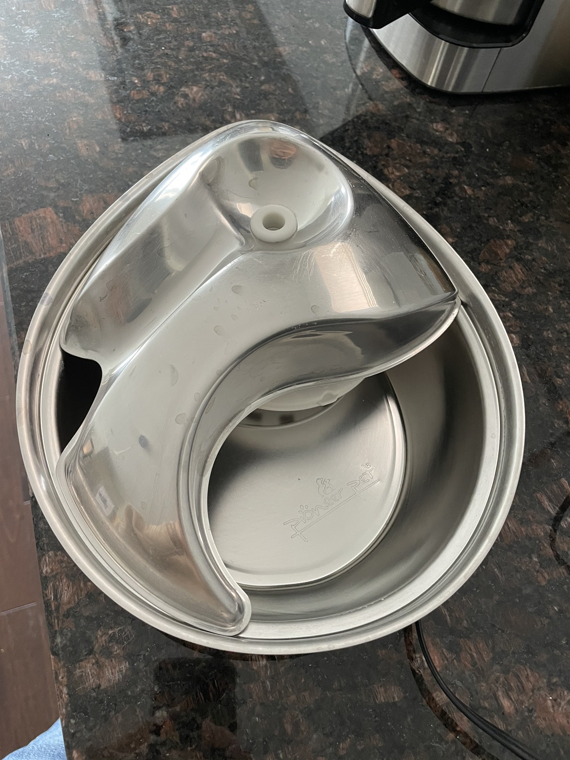 Pioneer Pet fountain like new thumbnail
