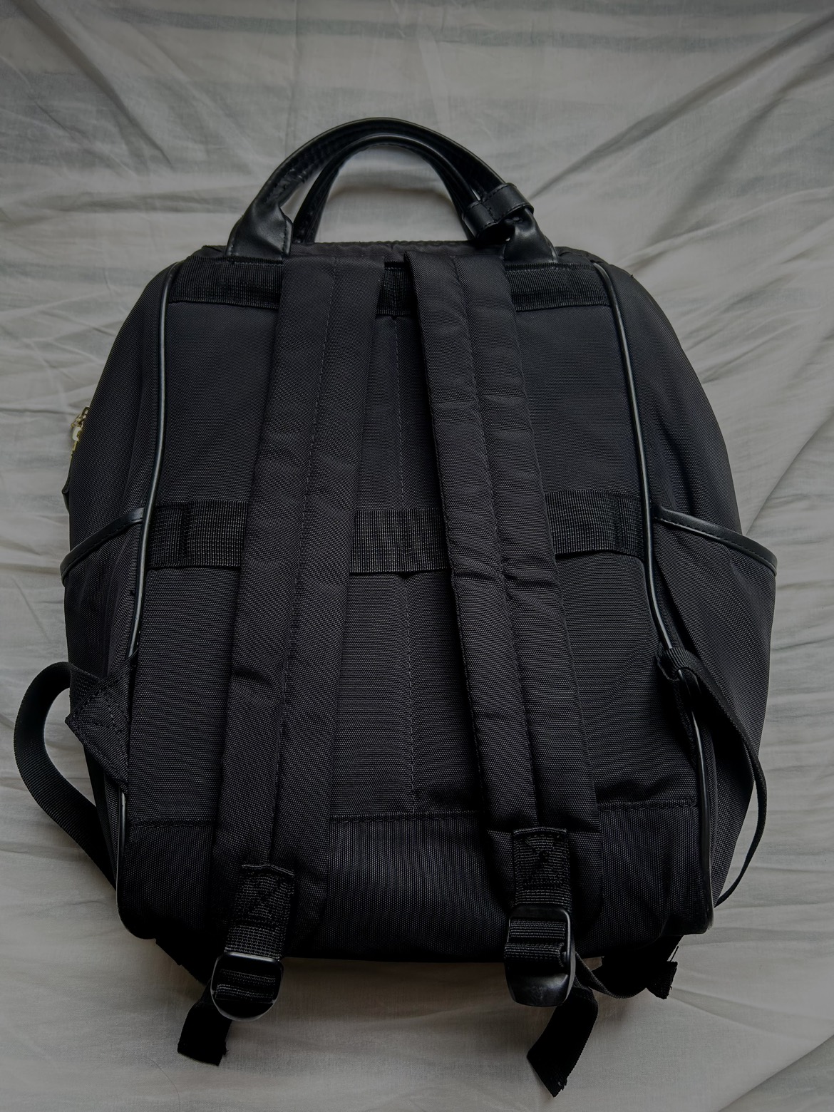 Black backpack - photo 2