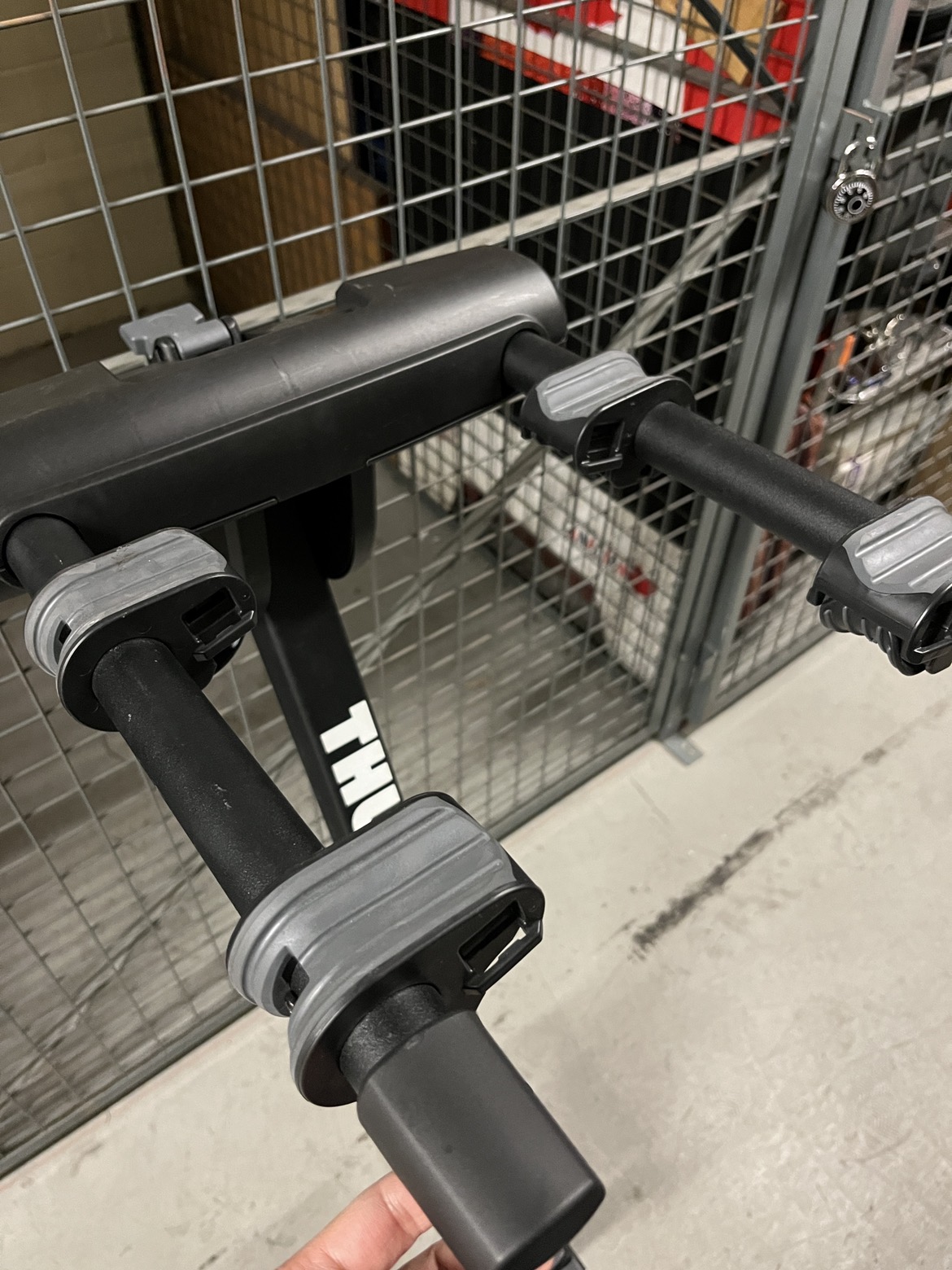 Thule 2 bike, bike rack for cars with Hitch image indicator(5)