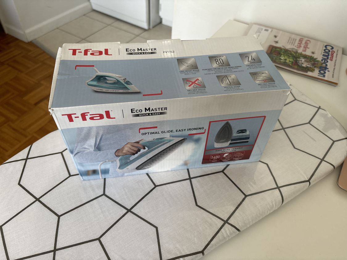 T-fal steam iron / ironing board (short legs)