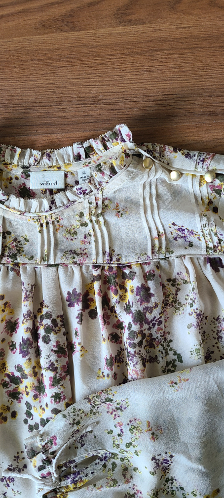 Aritzia Wilfred Lourdes Blouse floral print gold buttons sz XS - photo 4
