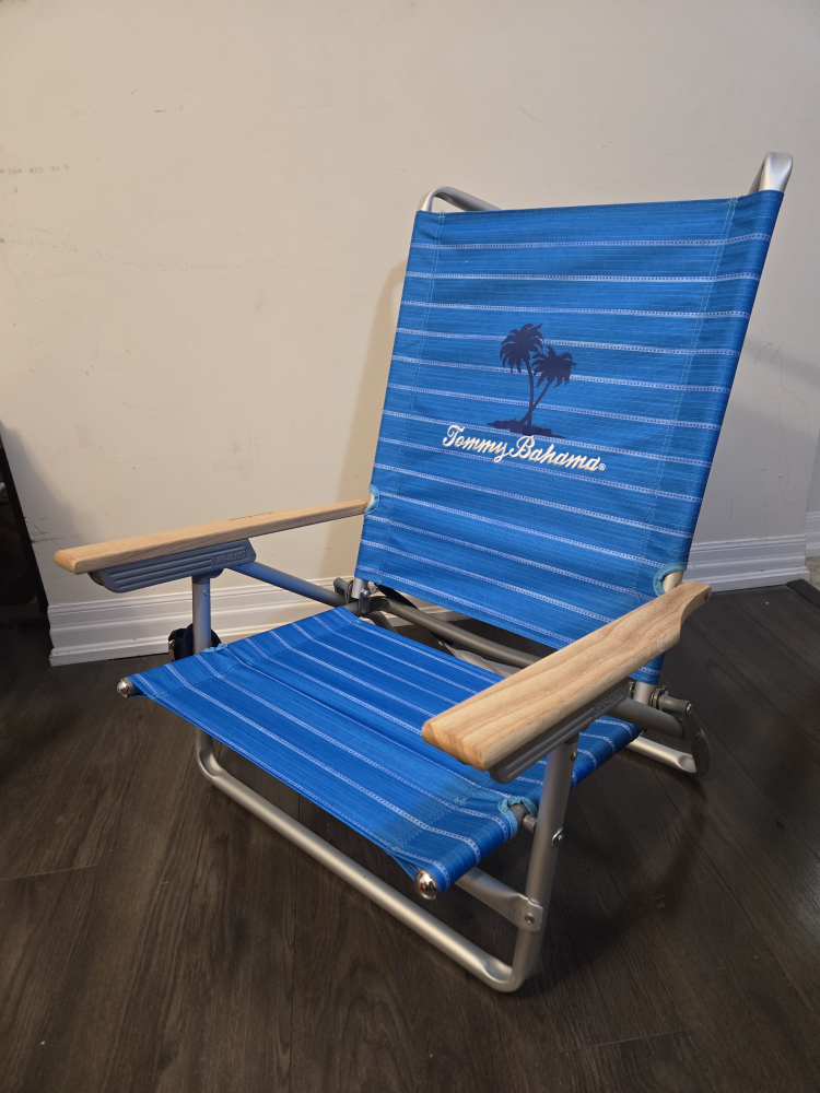 2x Tommy Bahama beach chair