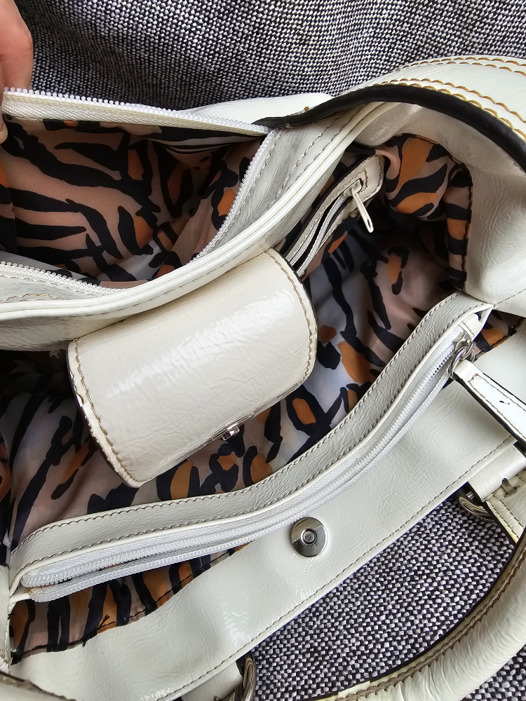 Vintage White And Leopard Franco Sarto Artisinal Italian Purse image indicator(4)