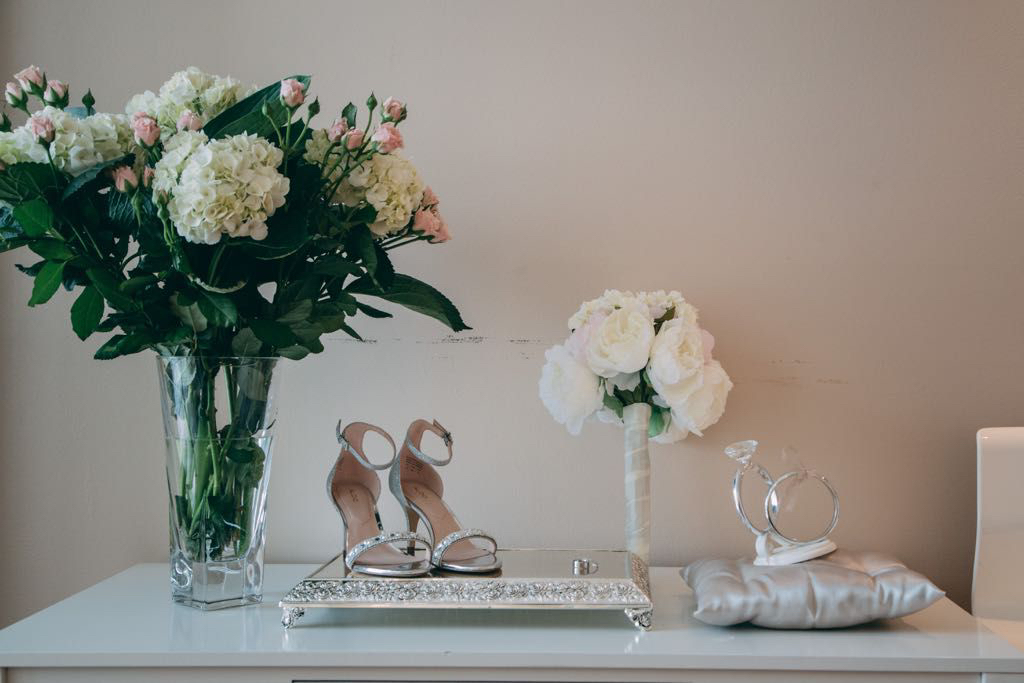 Off white wedding dress (Small & Medium) image indicator(10)