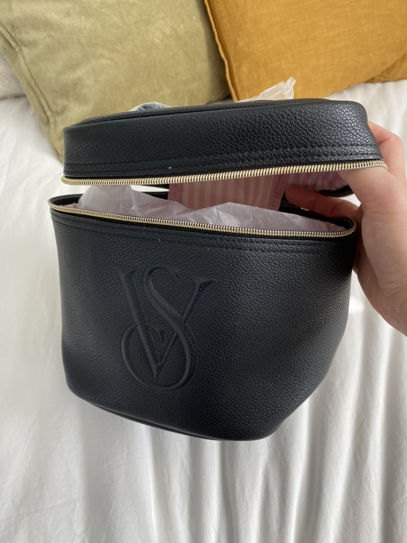 New Victoria’s Secret Makeup Bag - photo 2