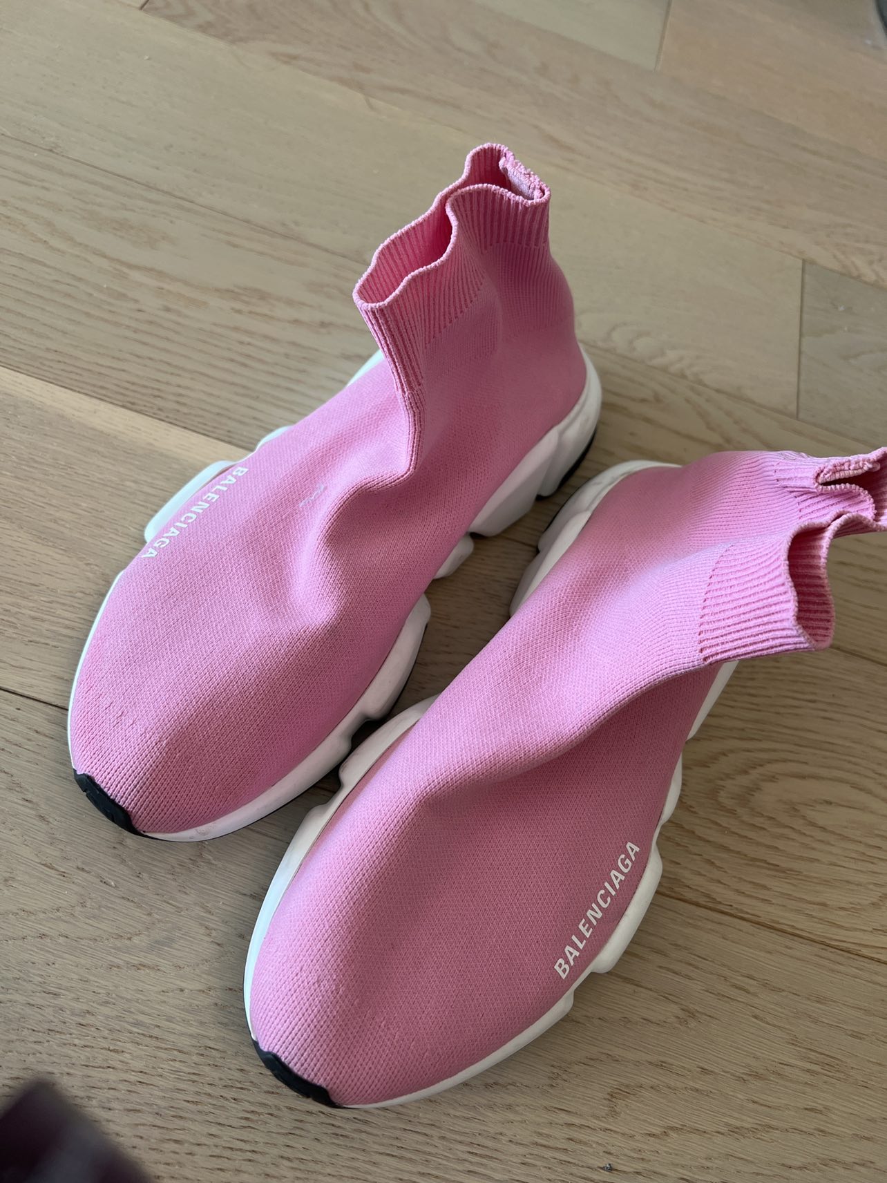Balenciaga sneakers thumbnail