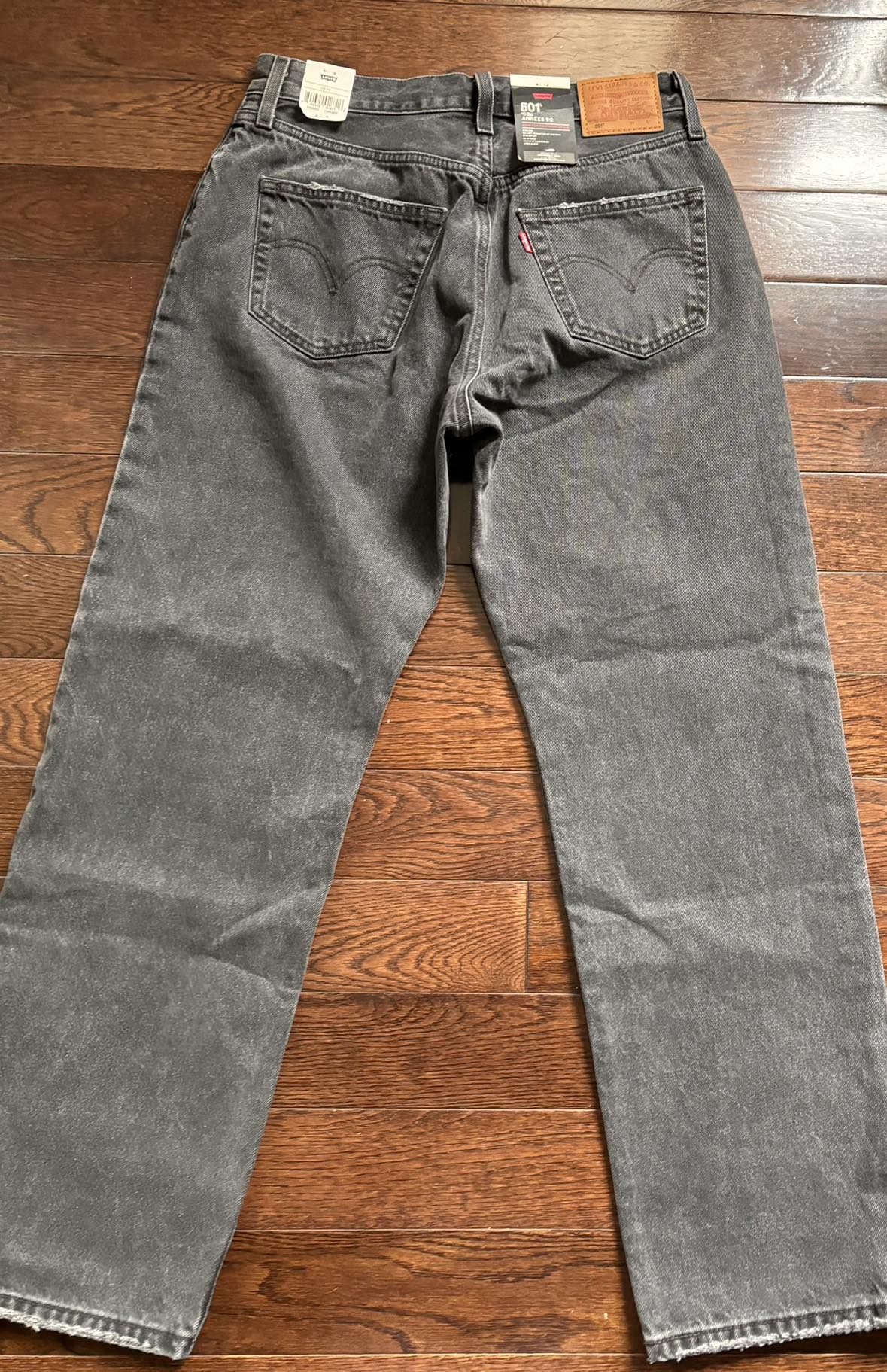 Levi’s 501 28” BNWT Women image indicator(4)