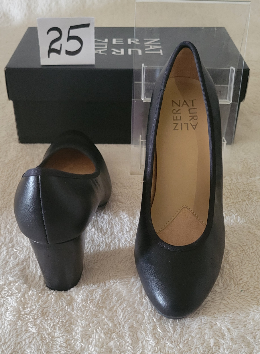 Naturalizer Women's Shoes image indicator(2)