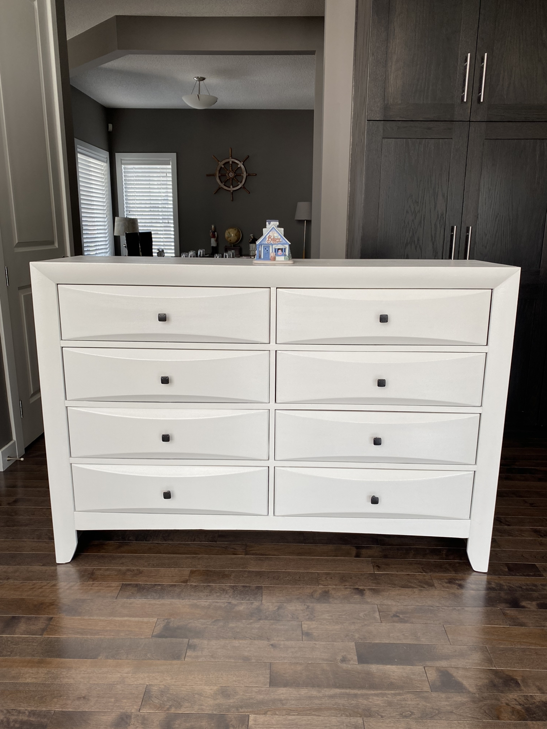 🏆 Awesome refurbished large drawers / dressers thumbnail