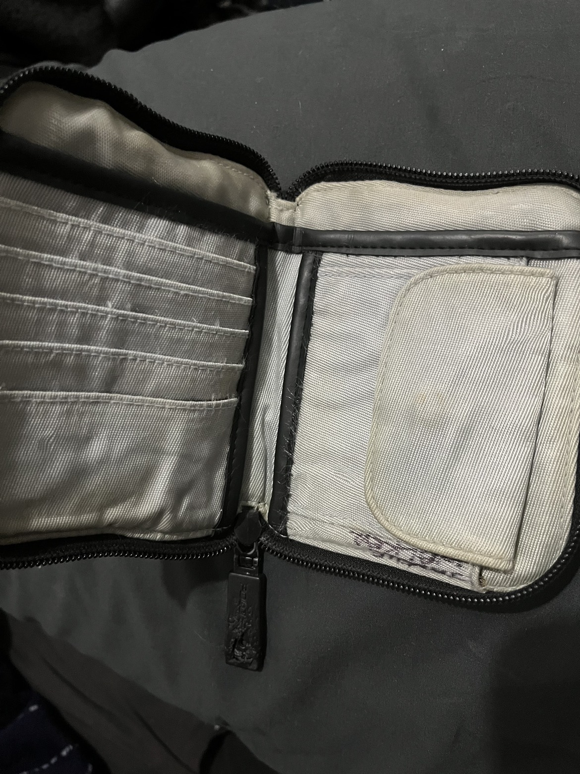 Vintage polo sport Ralph Lauren wallet image indicator(3)