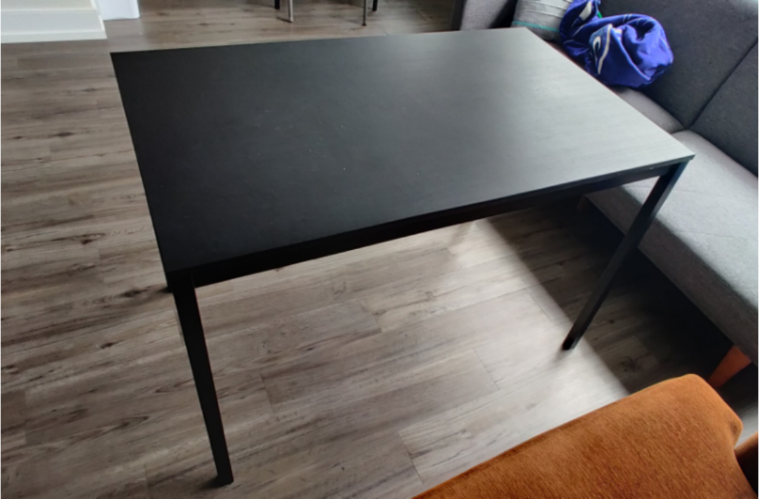 Desk/table - photo 3