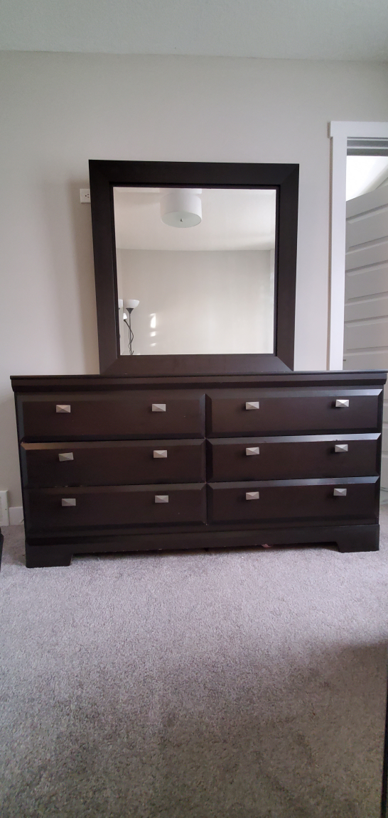 the brick- dresser with mirror ,  with minor scratch - photo 5