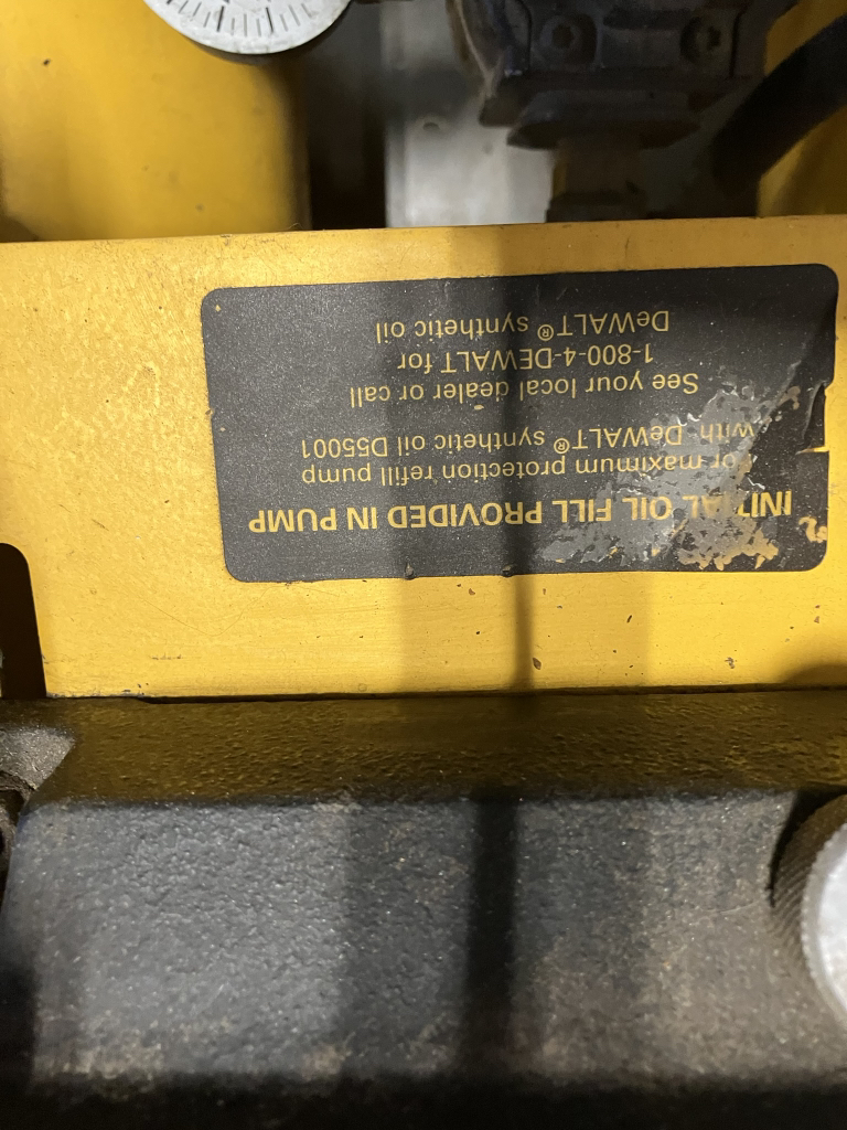 Dewalt air compressor - photo 4