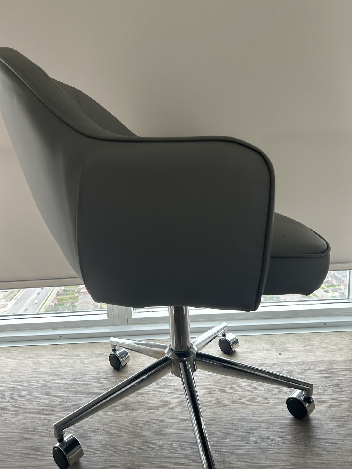 Desk chair - photo 2