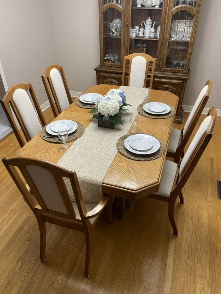 Dining Room Tabe + 6 Chairs thumbnail