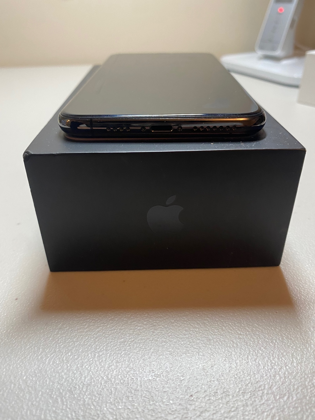 iPhone 11 Pro Max 256gb (Unlocked) - photo 3
