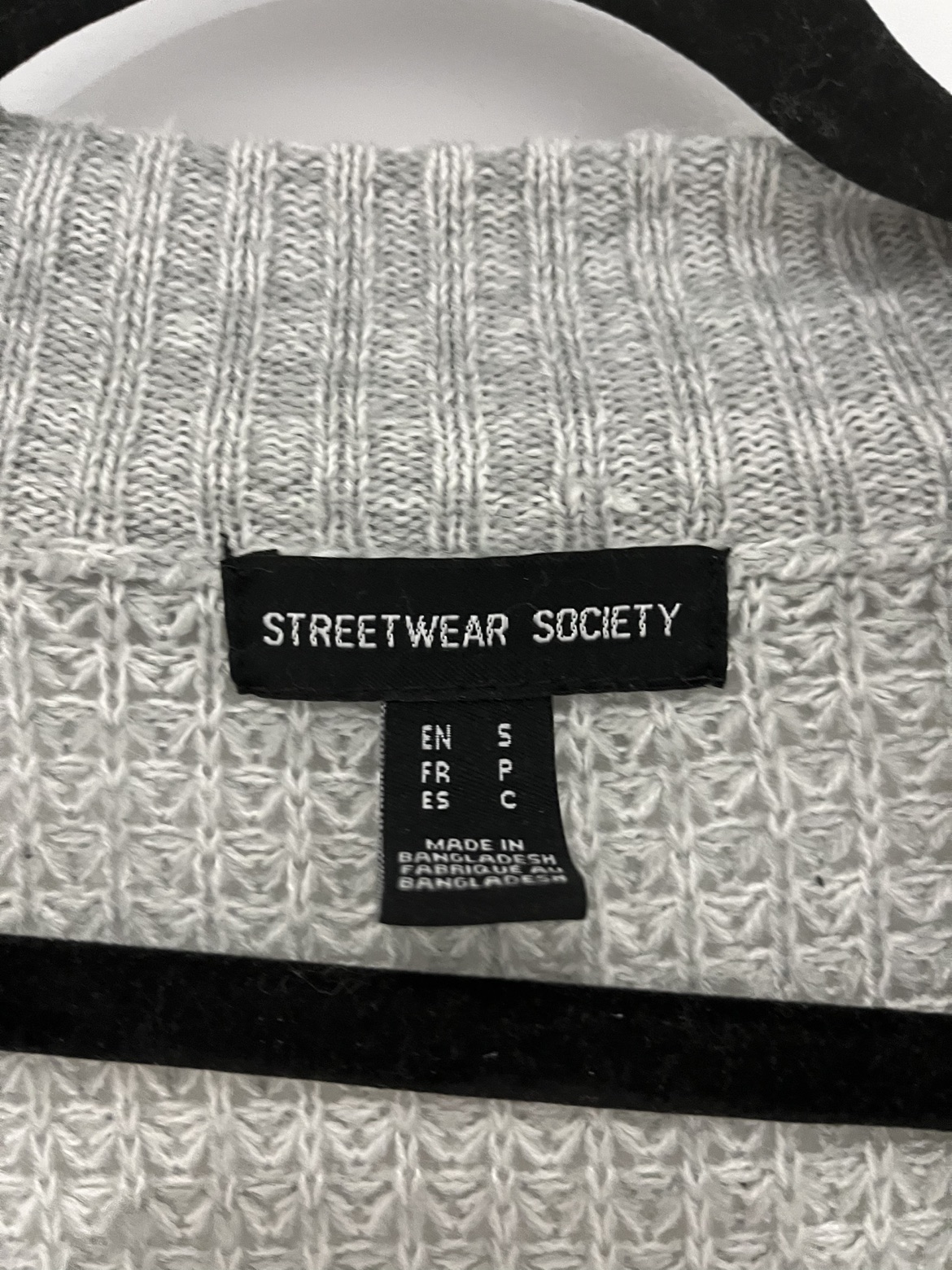 Grey knit open cardigan with pockets image indicator(2)