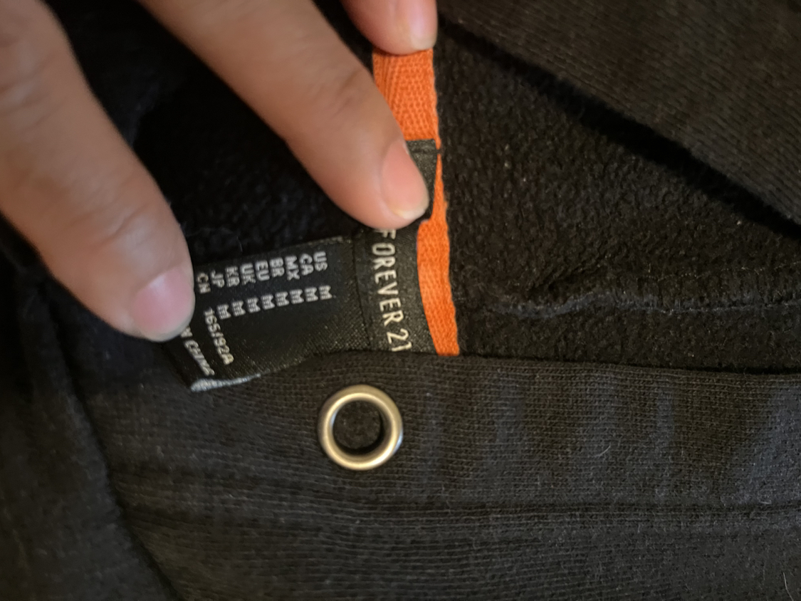 Sweaters 2x SMALL plus 1 FREE M image indicator(2)