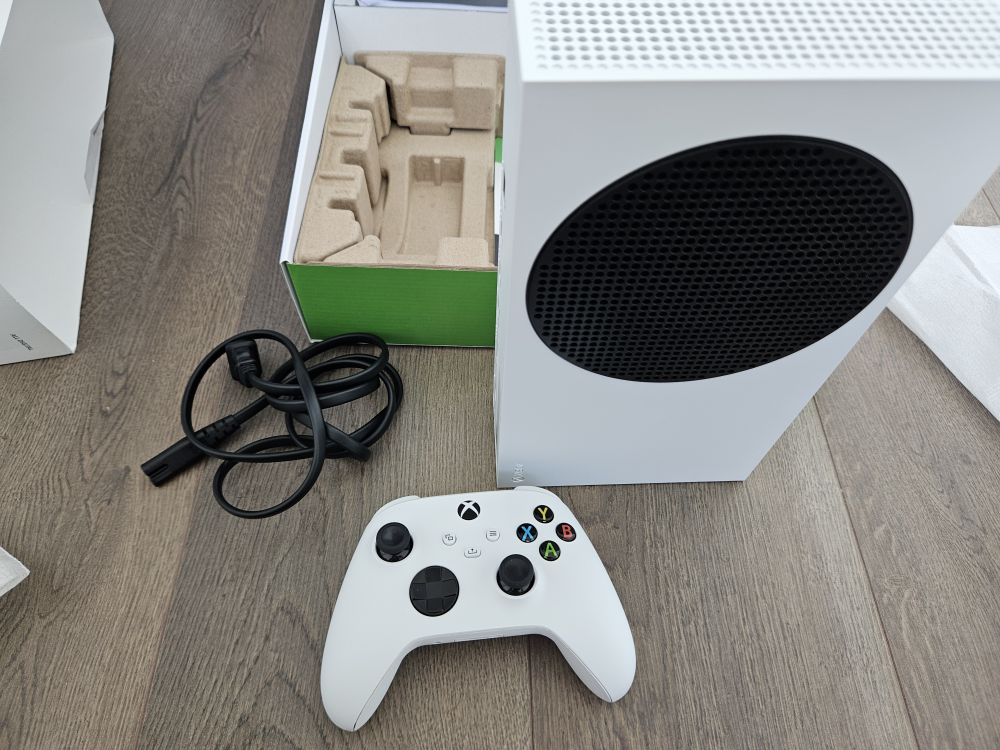 Xbox Series S 512GB Console - photo 2