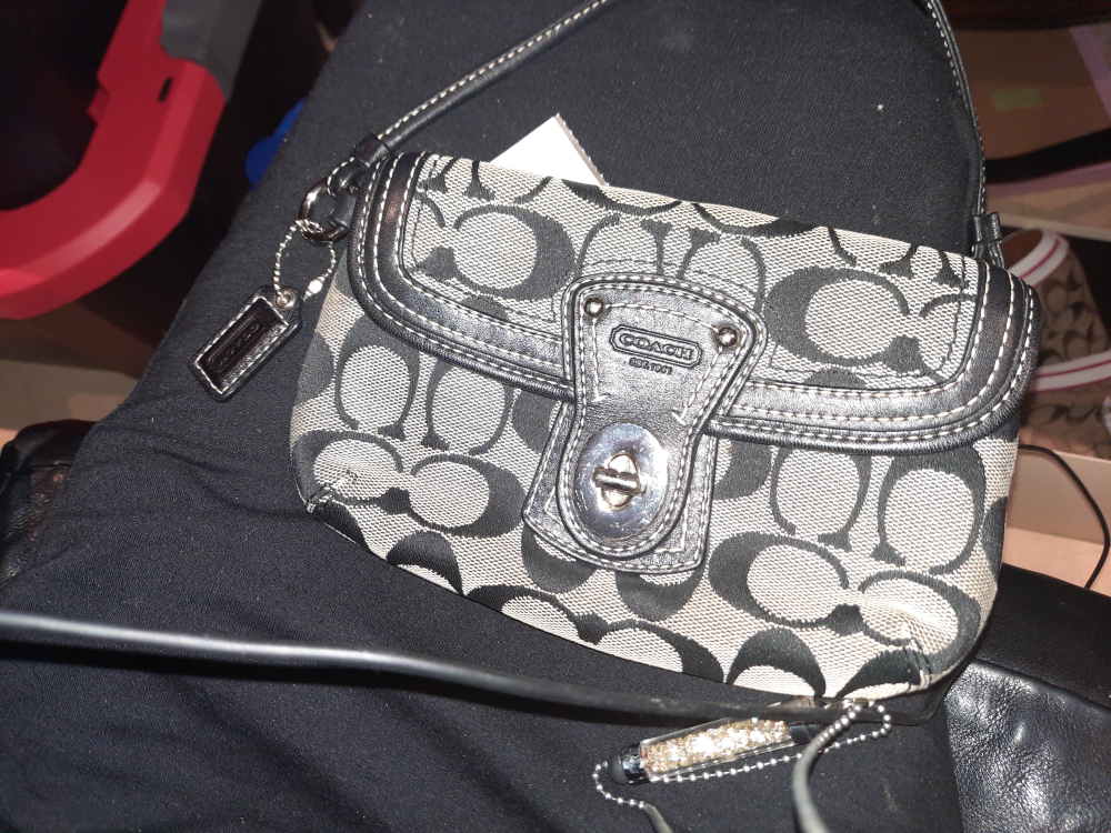 Authentic coach wrIstlet Signature series black image indicator(2)