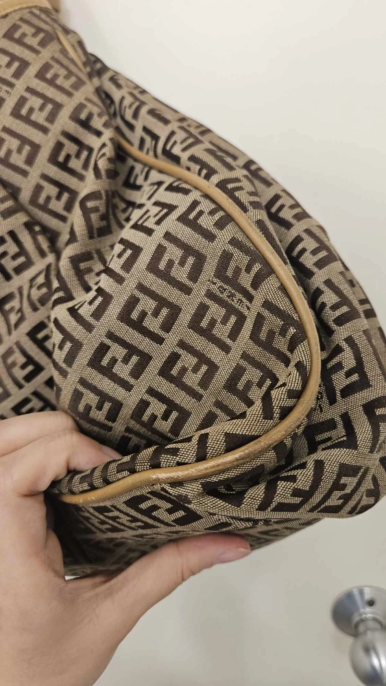 Fendi FF logo Fabric hobo shoulder bag - photo 3