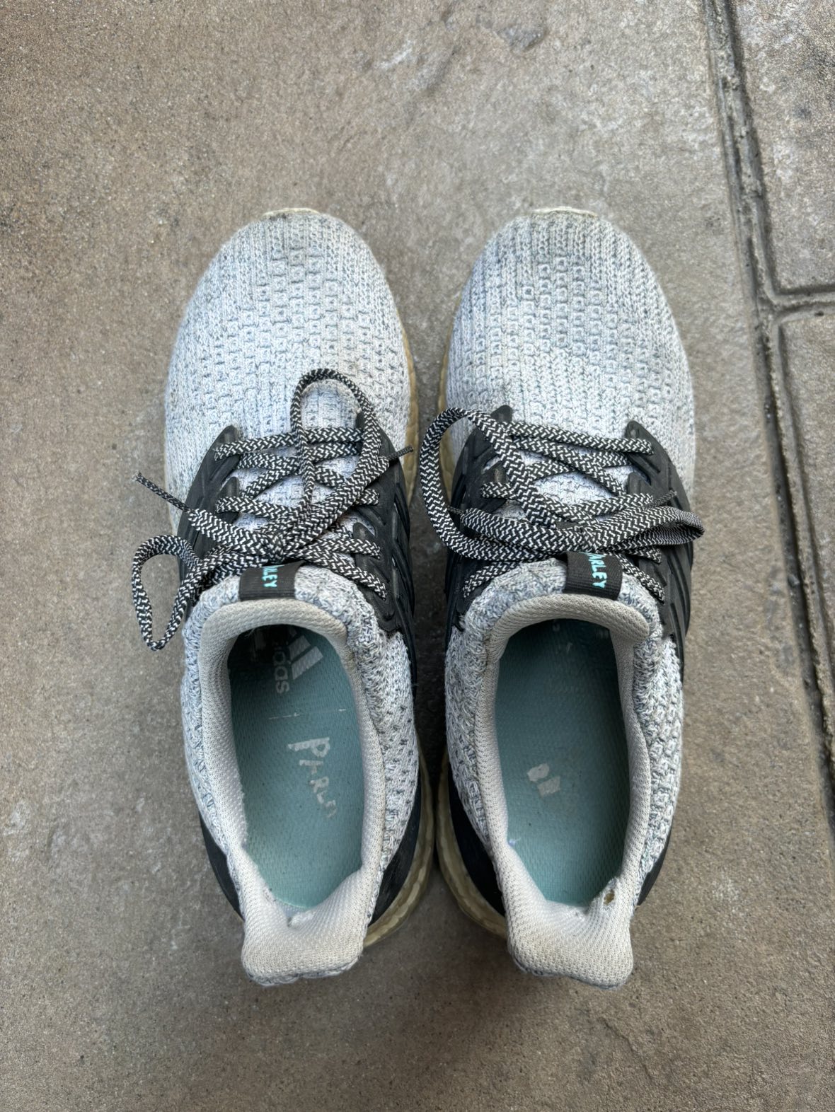 Adidas running shoes women’s 8 #freecycle 🥕