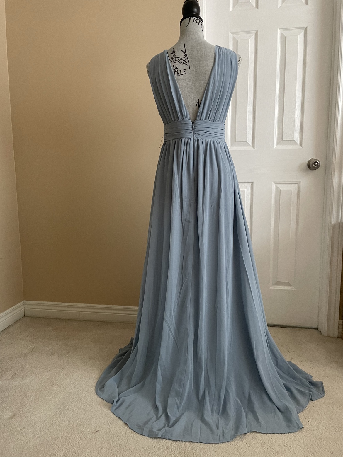 Lulu brand / gown image indicator(2)