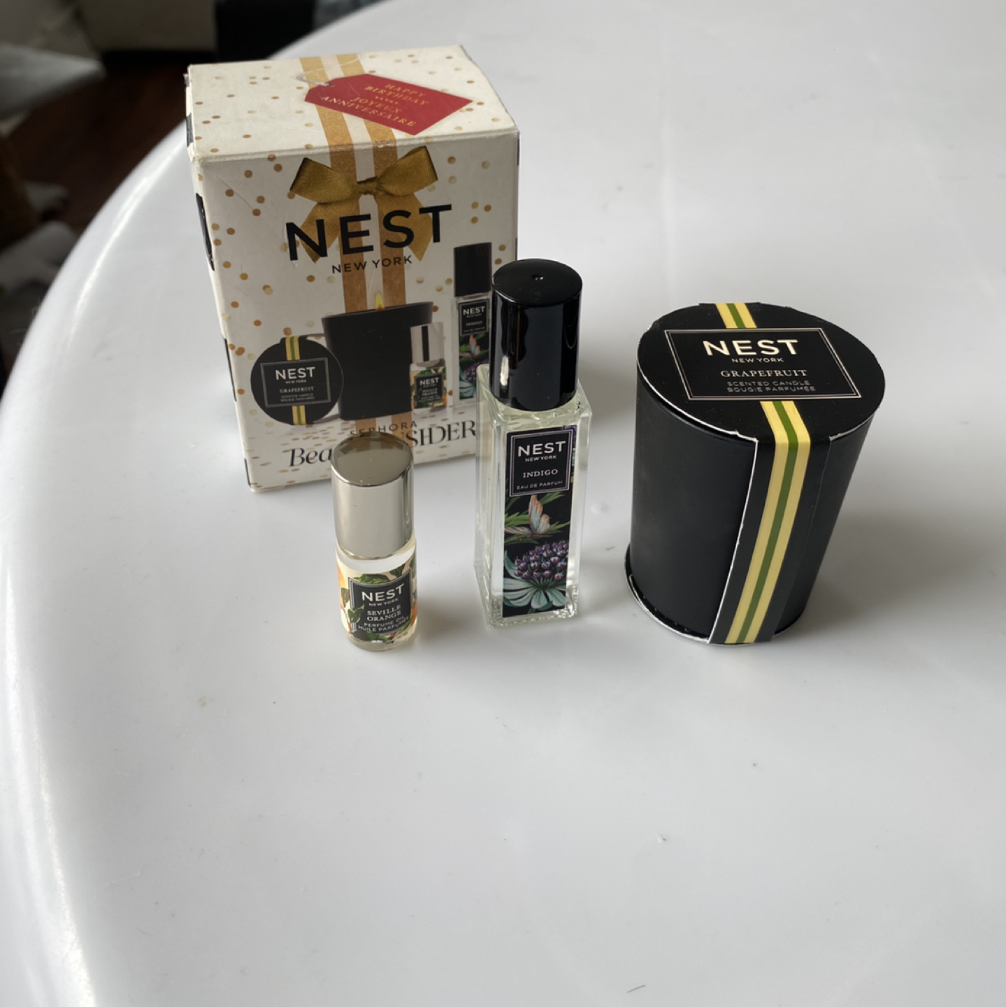 Nest New York mini candle and perfume set thumbnail
