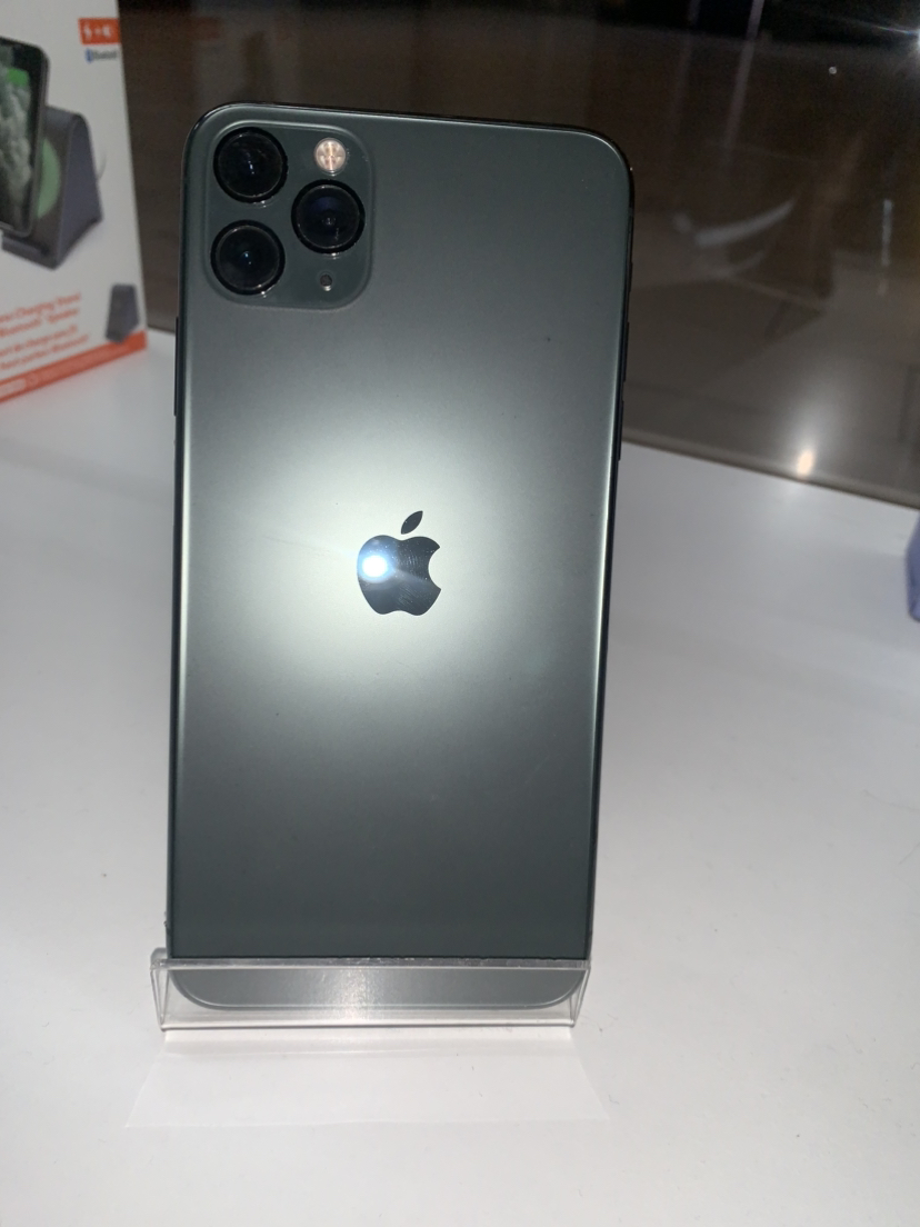 iPhone 11 Pro Max - photo 2