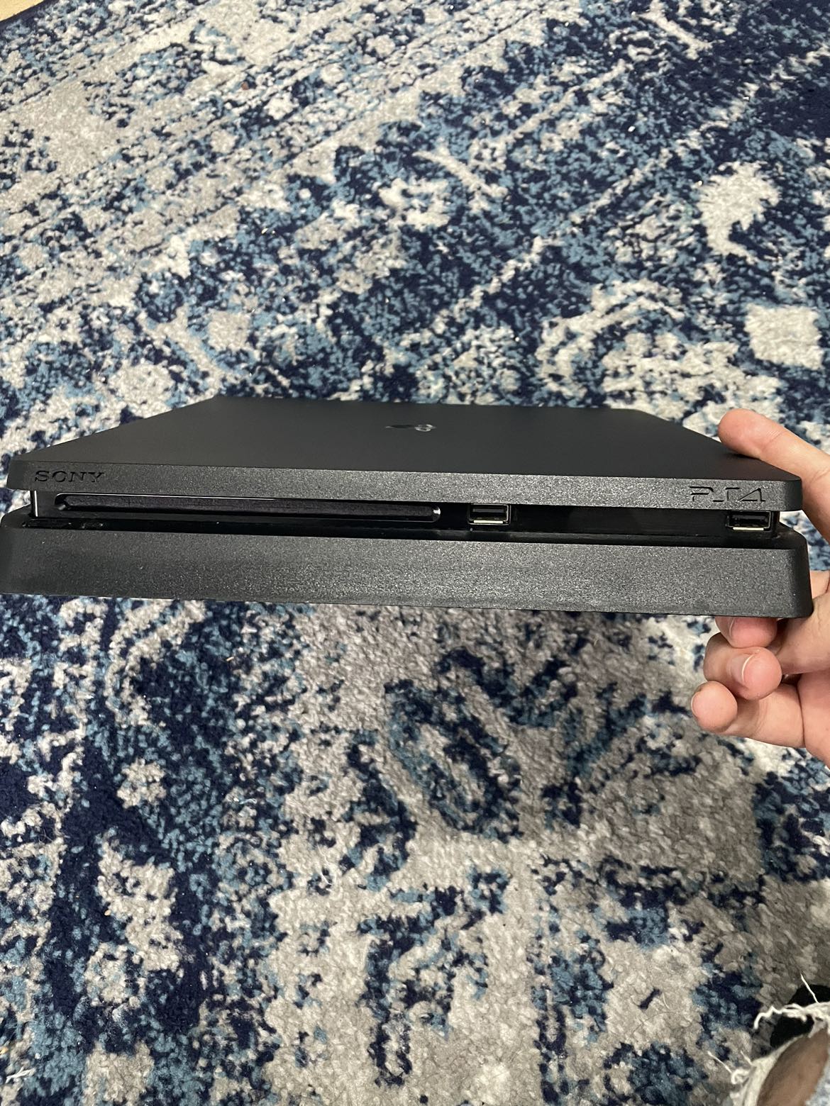 PS4 Slim 580GB - photo 2