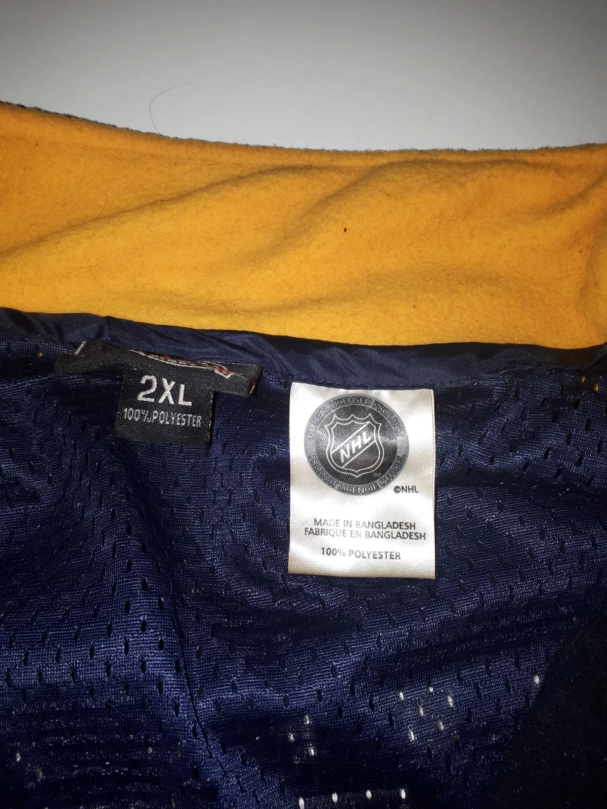 Buffalo Sabres Sweater. 2XL image indicator(3)