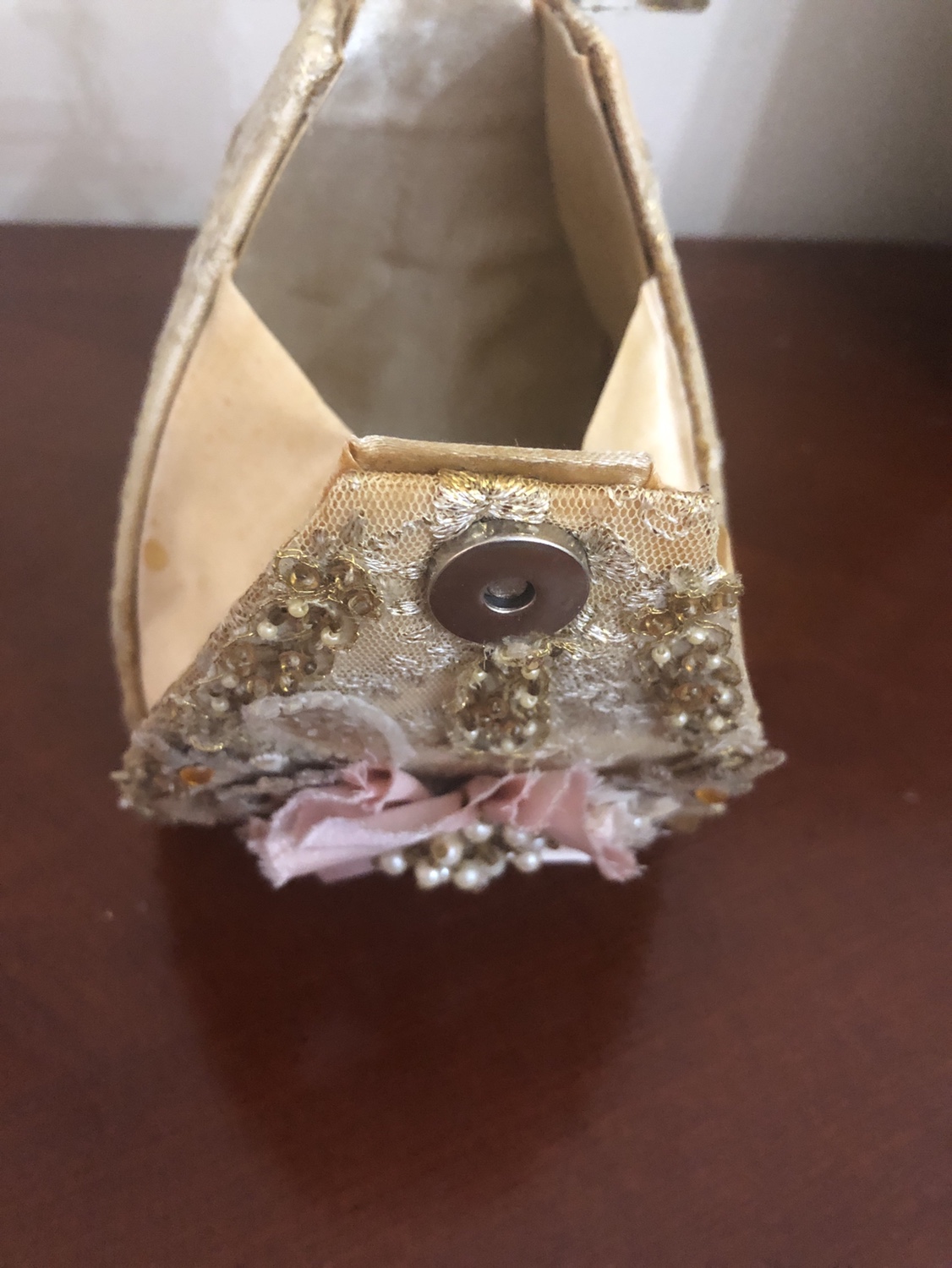 Vintage Pearl Embelliished purse image indicator(6)