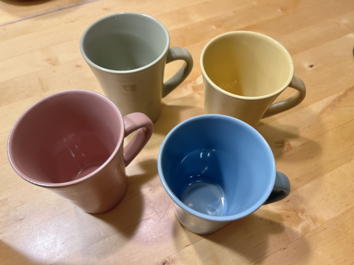 Brand new 4 mugs with a mug stand image indicator(4)