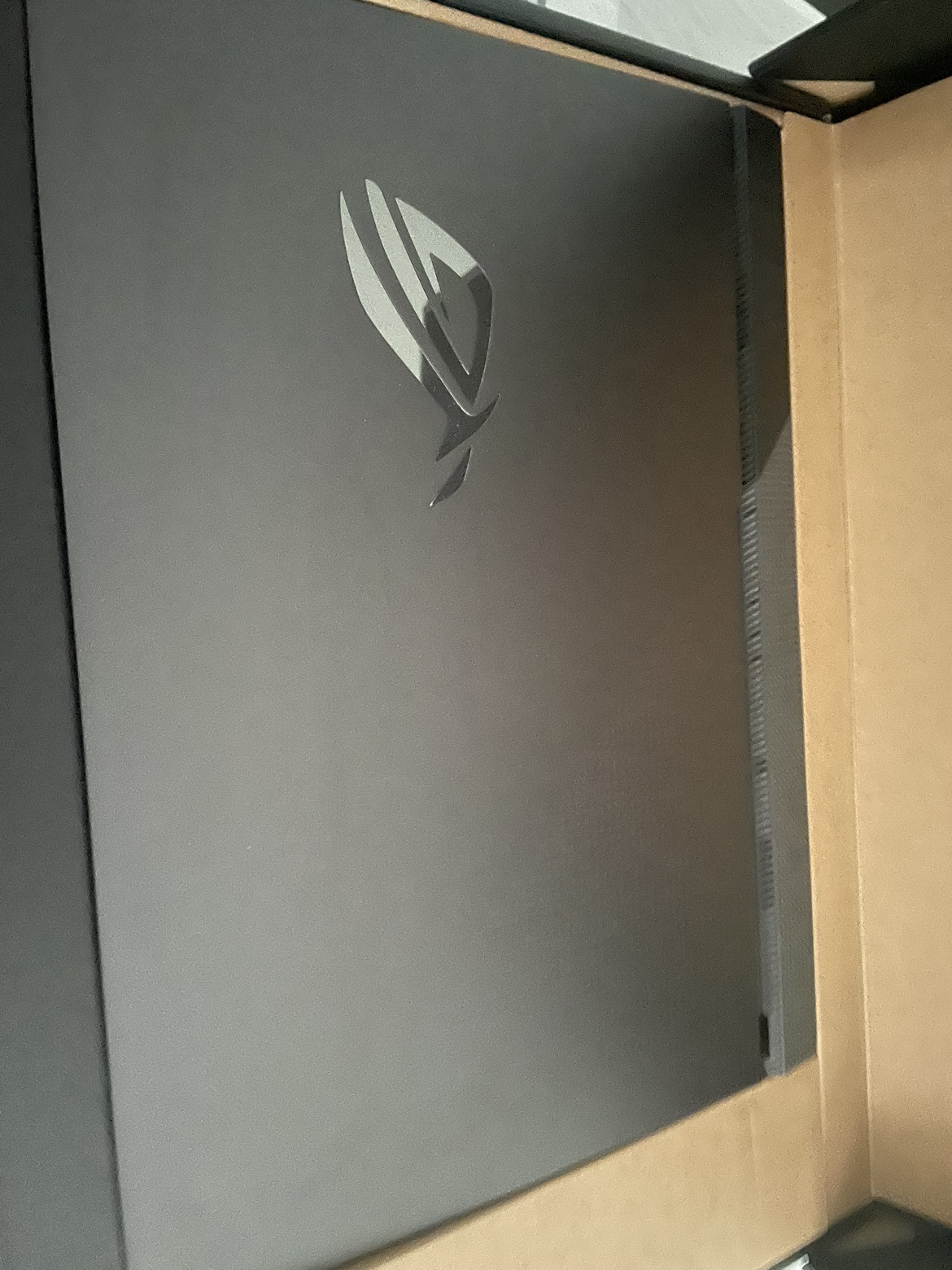Asia ROG Strix G15 gaming laptop - photo 2