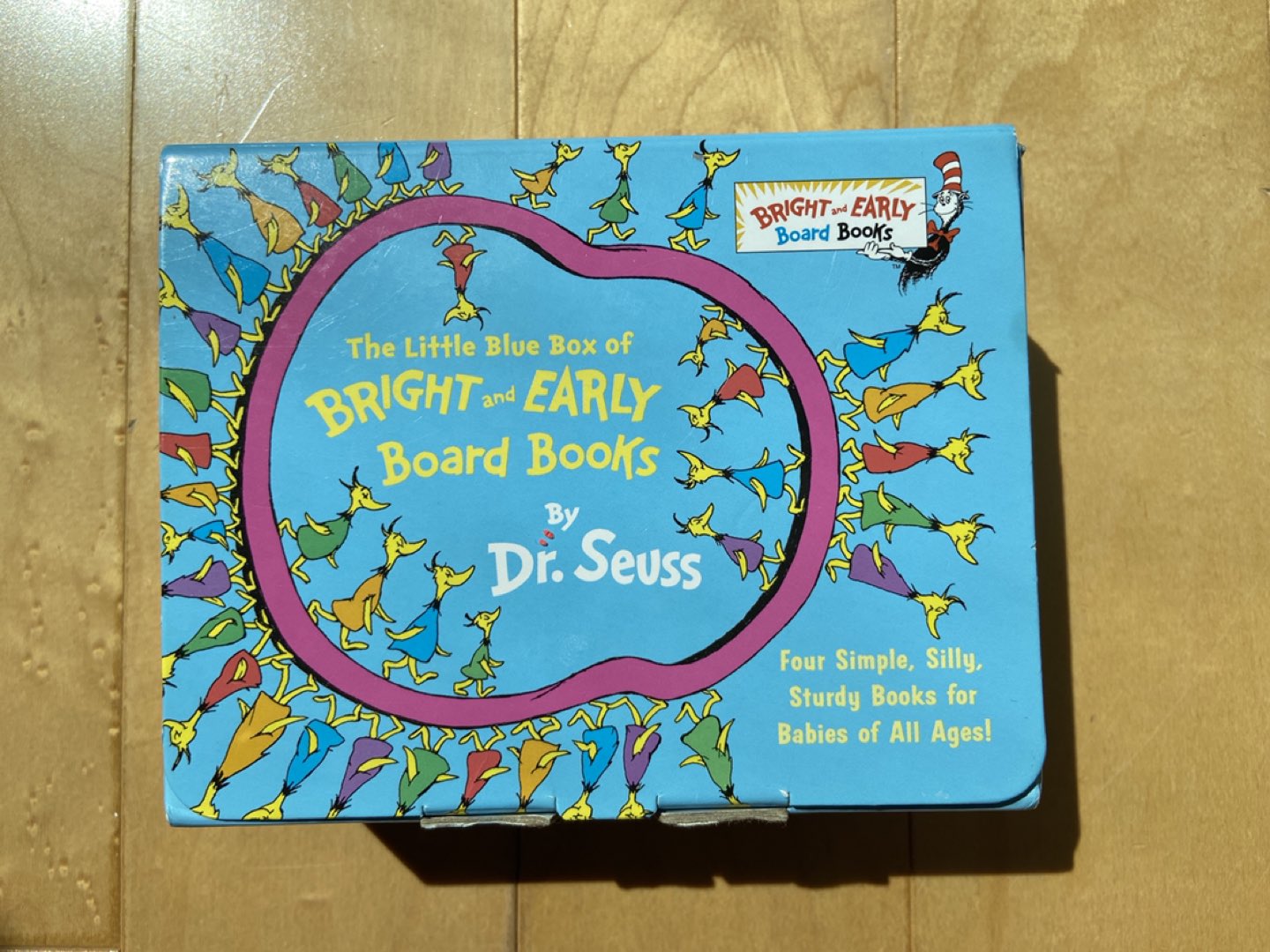 Four mini Dr. Seuss books with carrying case thumbnail