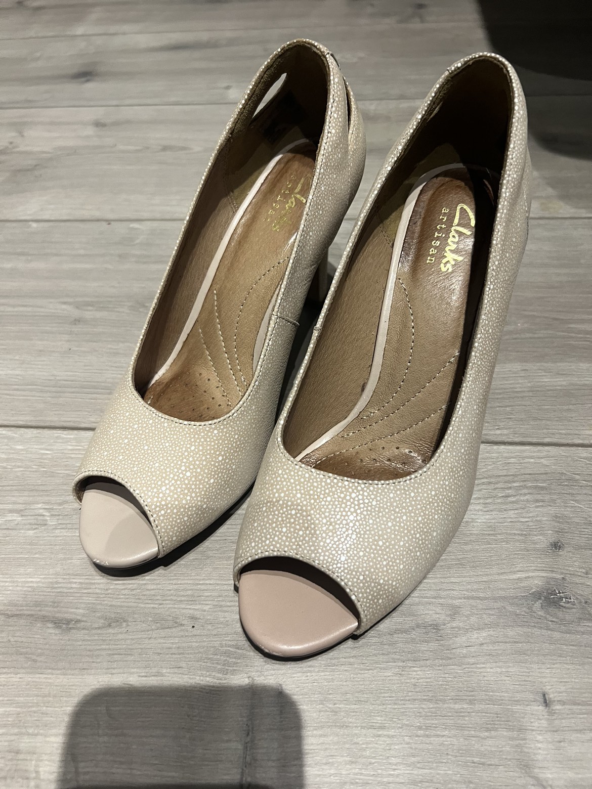 Brand new Clarks heels - photo 2