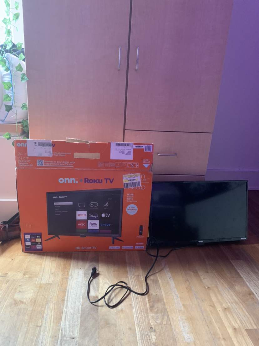 24 Inch Roku Smart TV
