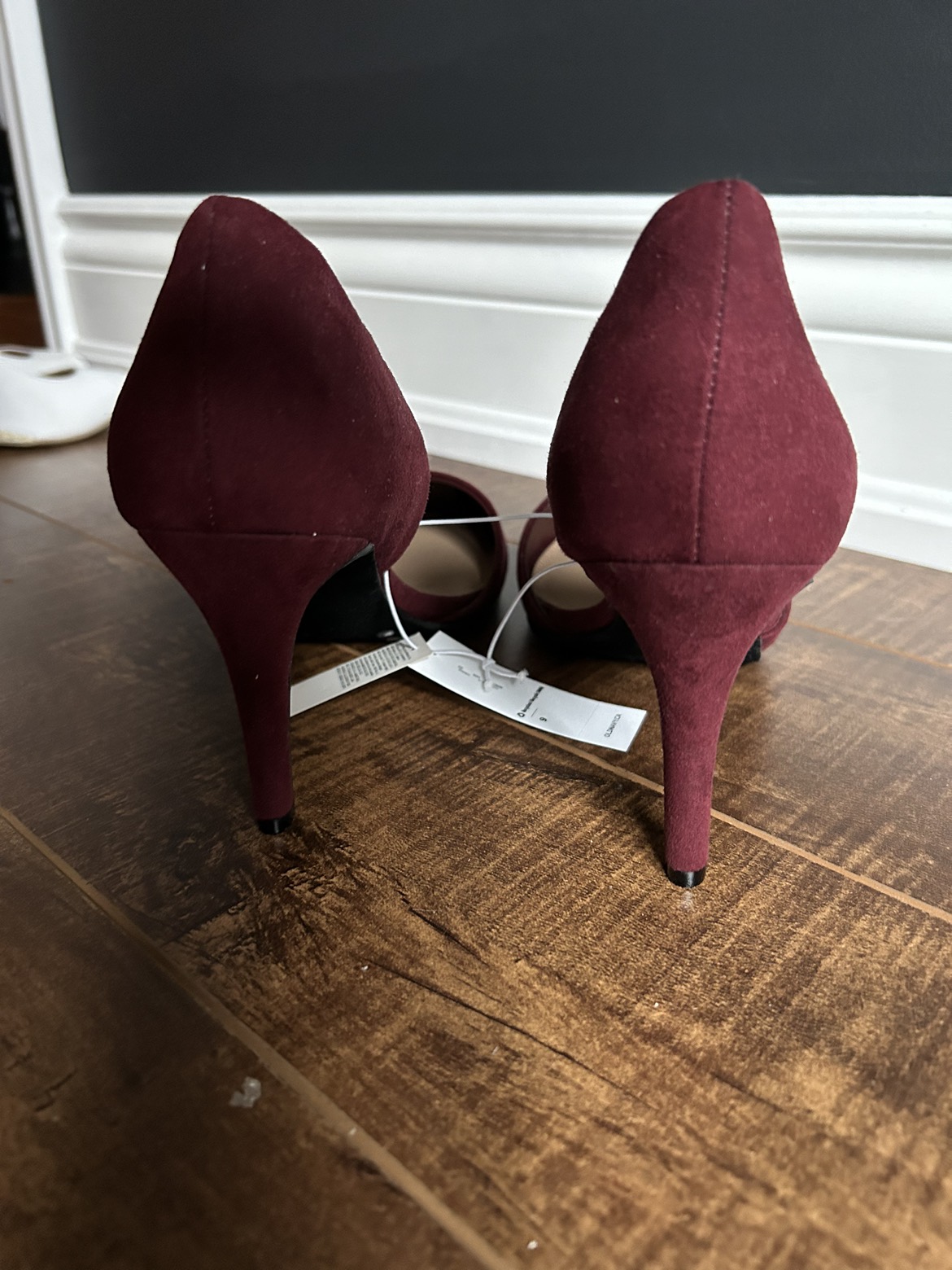 BNWT women’s shoes - size 9 image indicator(3)