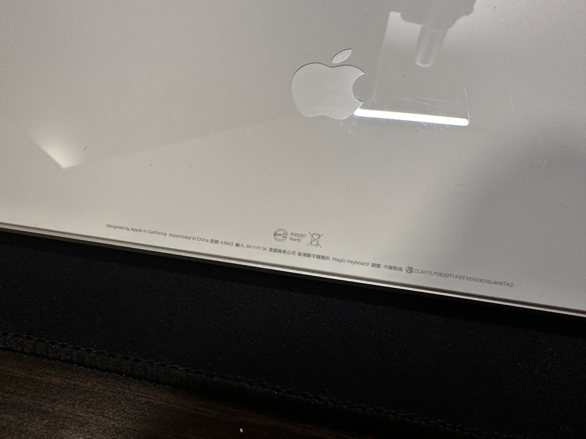 Apple Magic Keyboard with Numeric keypad image indicator(5)