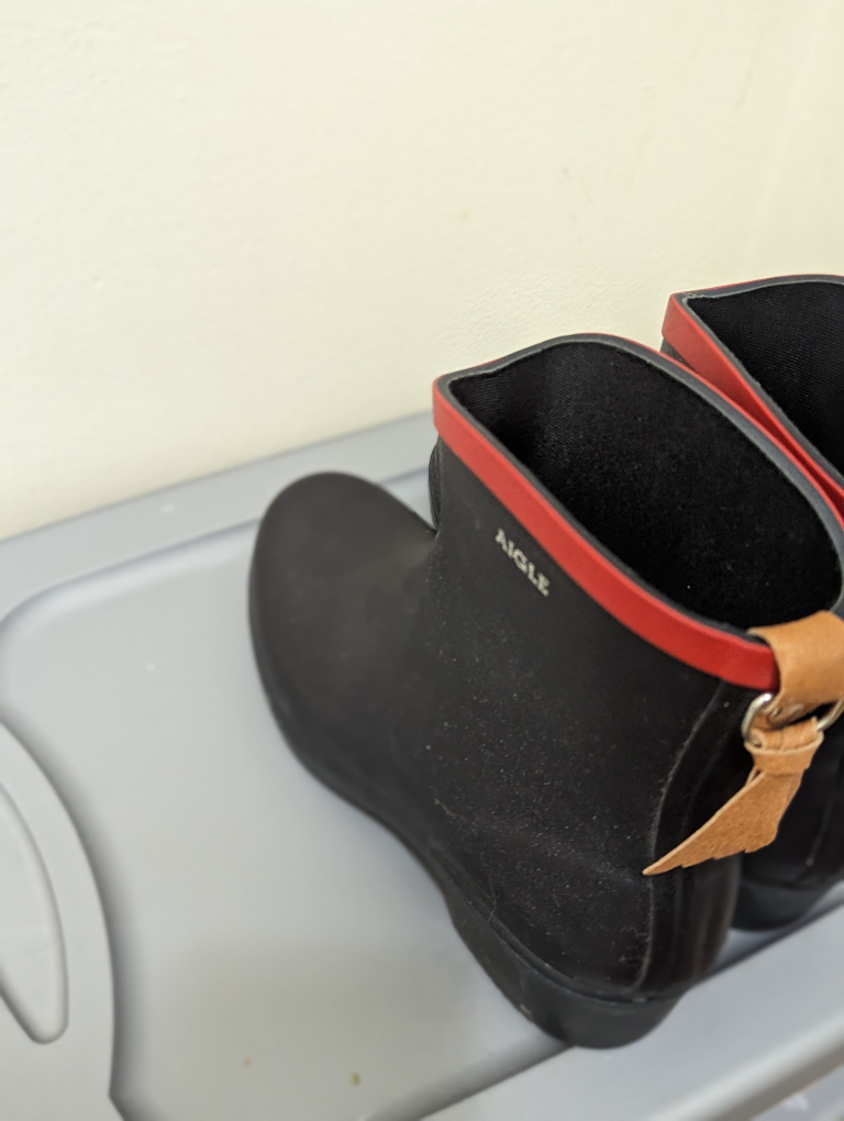 Aigle Women's rain boots-size 8 - photo 4