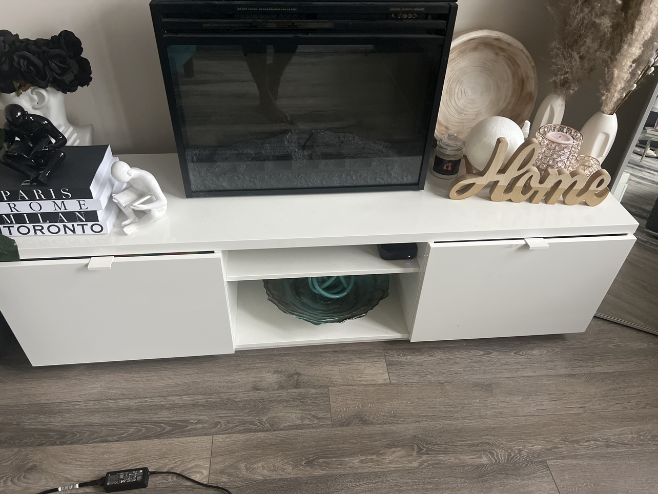 Tv stand